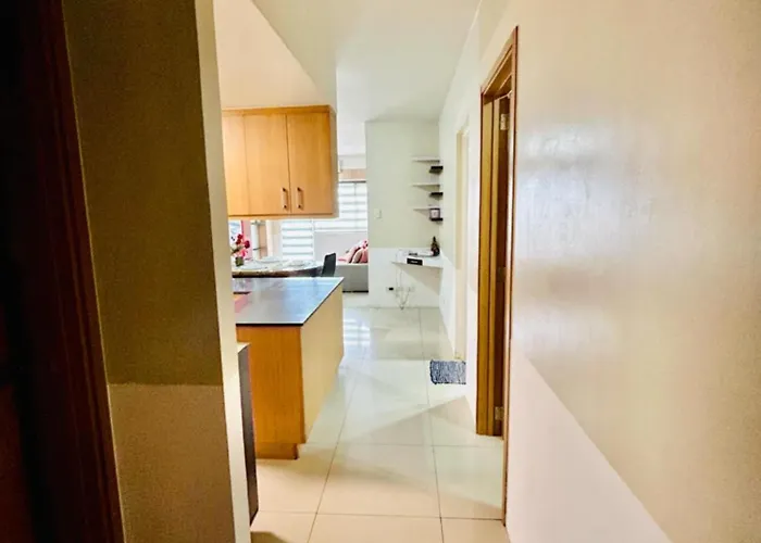 Shell Residences Condotel Moa Family 758 By Sgg Aparthotel Manila